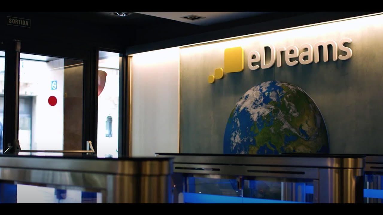 7 Months After Flight Cancellation, eDreams Travel Agency Has Not Refunded Customer's €980